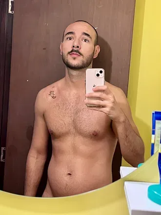 @wolfgay4