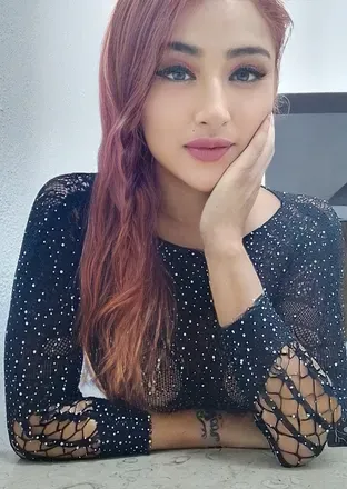@naughtyyalexa