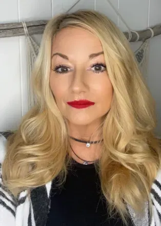 @classycougarx