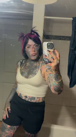 @queebeedraper