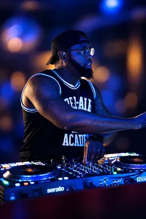 @darealmramazing