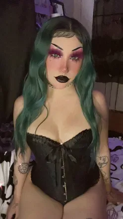 @battyb00