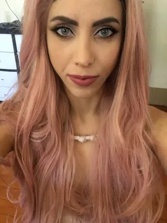 @dennisselynne
