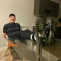 @rubberboundlad