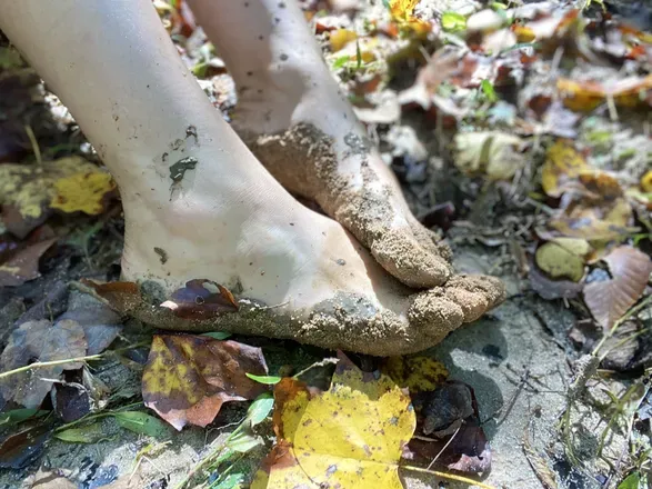 @hippiefeet1132