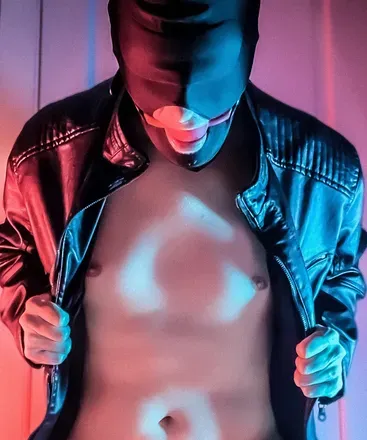 @lockedmilkedcow