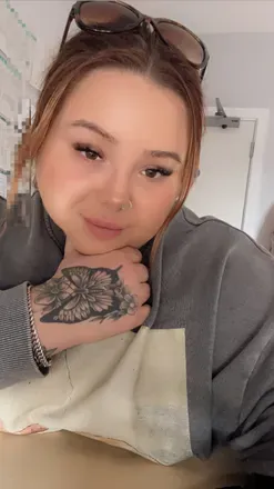 @laura22