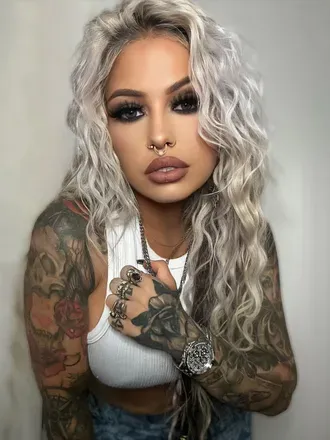 @nicolelexus