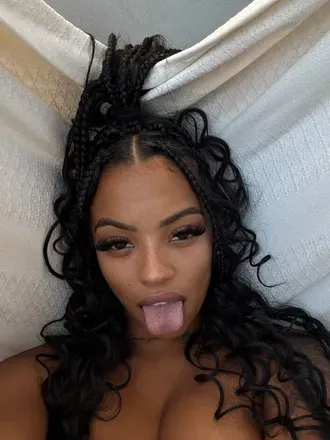 @thetastytiffany