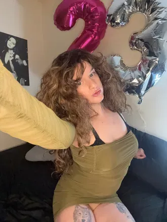 @crossdresser_cutie