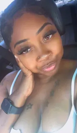 @dominiquediaz