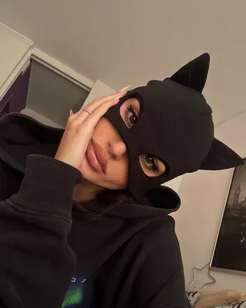 @anisigold1