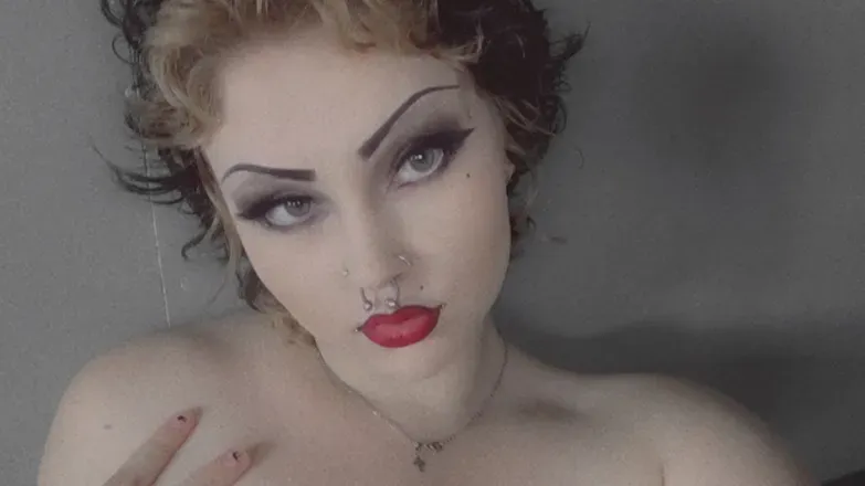 @morbidbabe