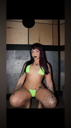 @teesbeesknees.2