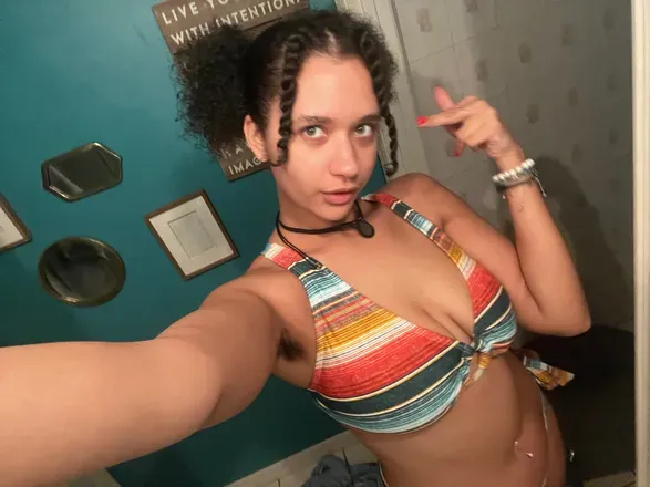 @hottiegirlie28