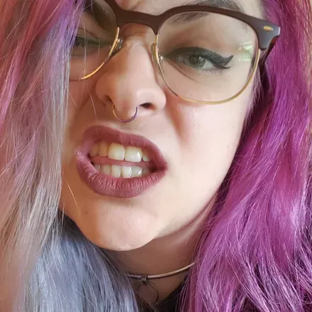 @messyfreyja