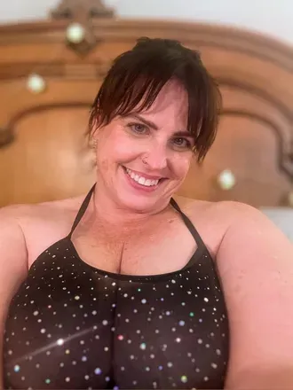@hipsandcurves75