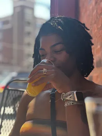 @renee_jordan