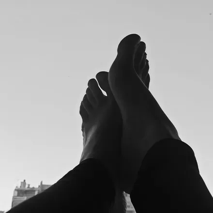 @toe-toe