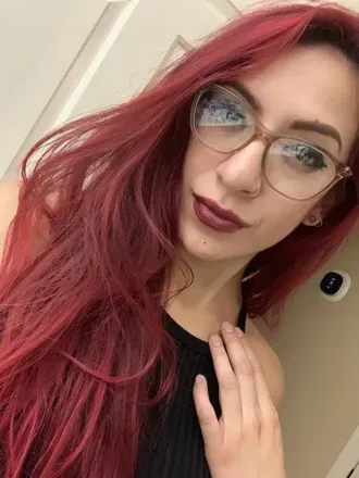 @missyvalenz