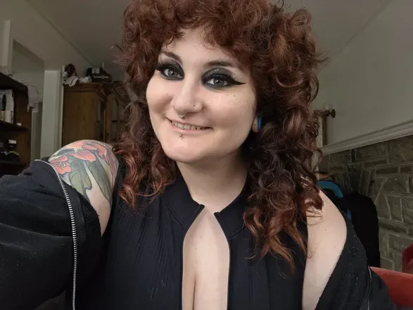 @lucylynx