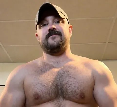 @camohatjock
