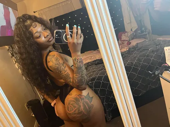 @kaayelisee