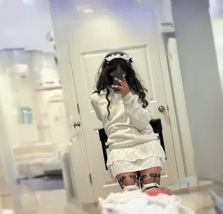 @adelynmoon