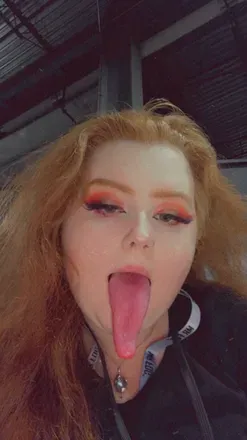 @longtonguebitch