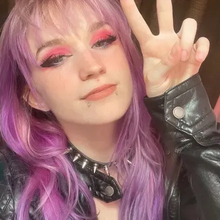 @violetlatterxo