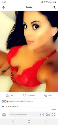 @sexy_housewife
