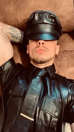 @smoker.clem.leather