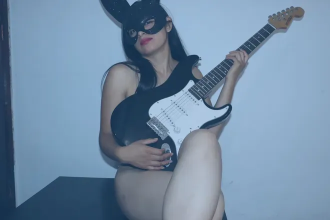 @antoneladeli9