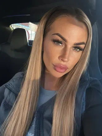 @fartfetishgirl