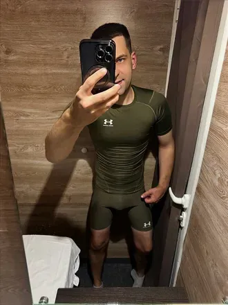 @u17296438