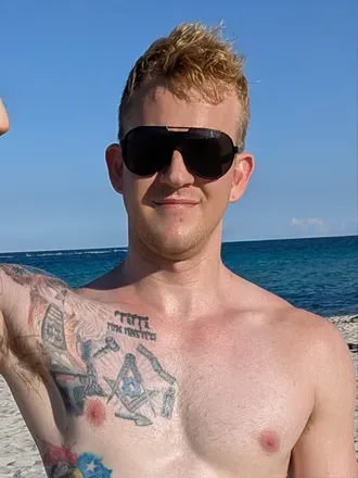 @mikeyfucks