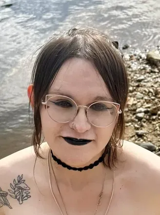 @sittinkitty