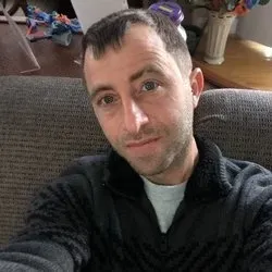 @tom32809328