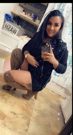 @karollatina1234